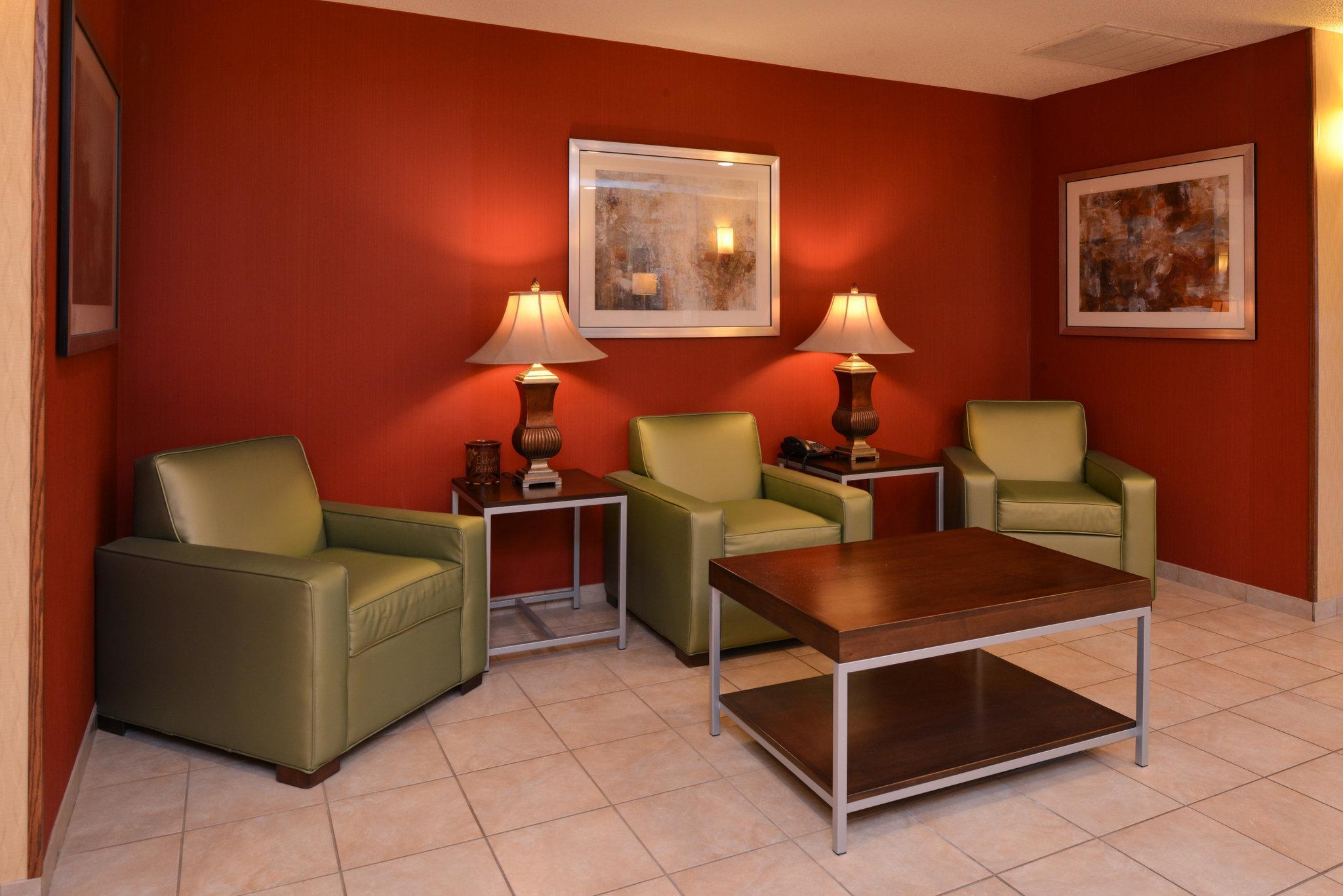 Holiday Inn Express Hotel & Suites Lancaster-Lititz By Ihg Экстерьер фото