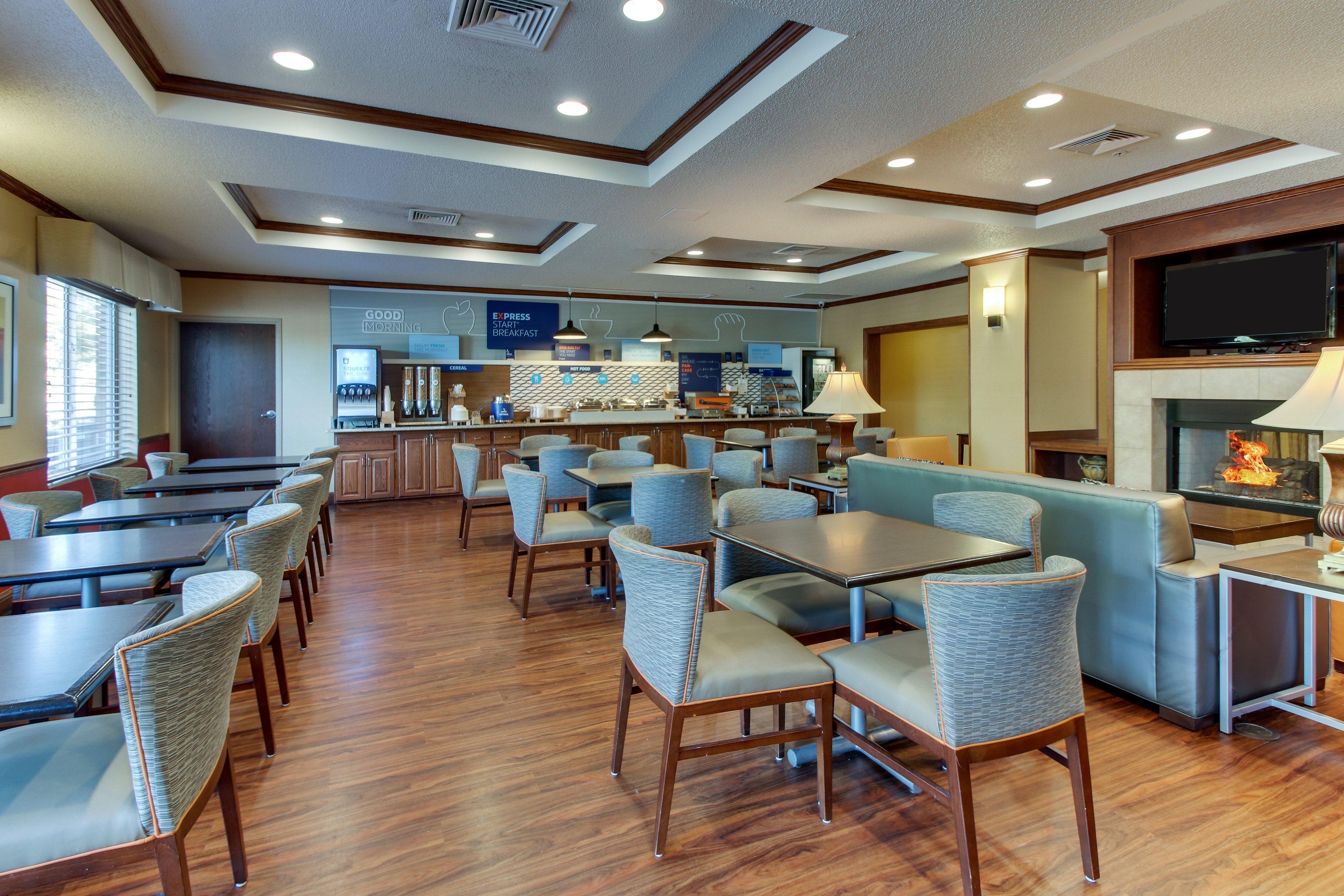 Holiday Inn Express Hotel & Suites Lancaster-Lititz By Ihg Экстерьер фото