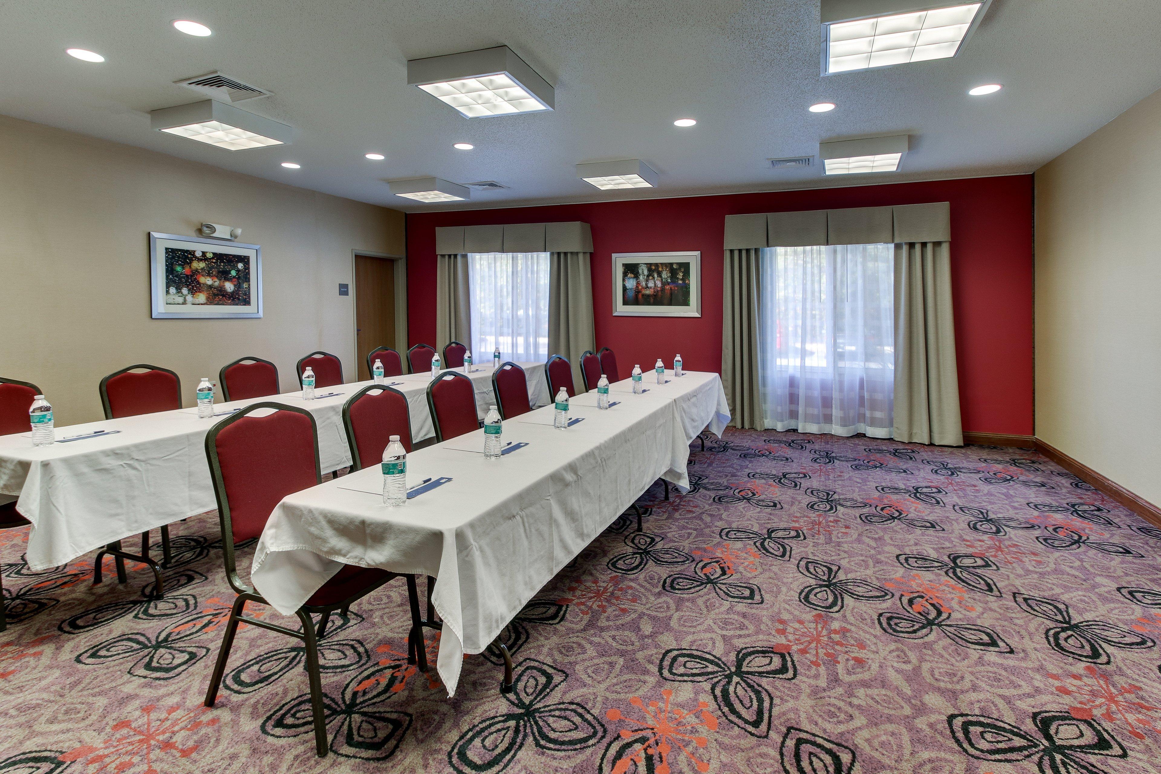 Holiday Inn Express Hotel & Suites Lancaster-Lititz By Ihg Экстерьер фото